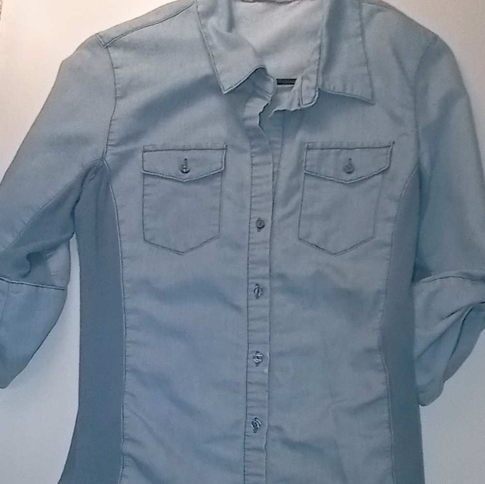Cavalini Small light blue Buttonup Lightweight Ribbed Stretch on Side - Picture 4 of 4